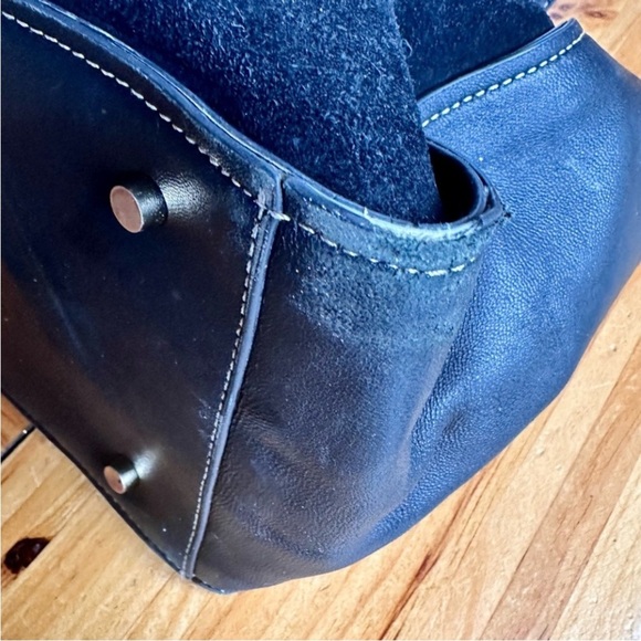 J McLaughlin Black Leather Suede Large Travel Tote Bag - Picture 6 of 9